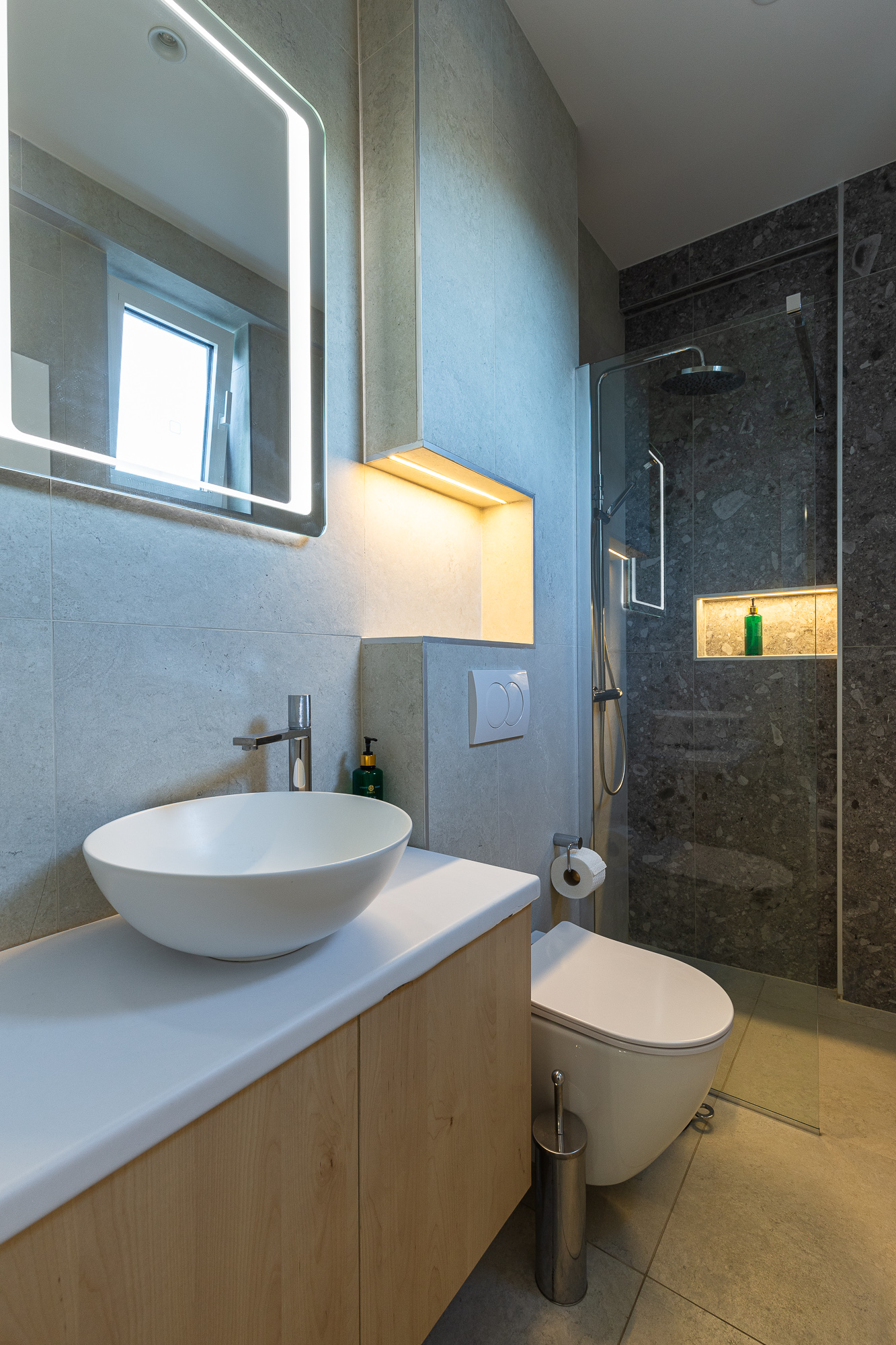 Image of Hotel - 10 Bedrooms - 2 Bathrooms for Sale in Budva-Budva-Montenegro, Image 23